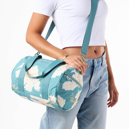 Taha'a Keep It Light Stubby Duffle in Tide
