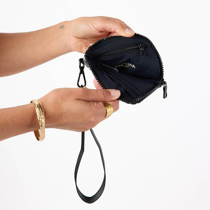 Pasifika Go-To Wristlet in Sandstone on Black