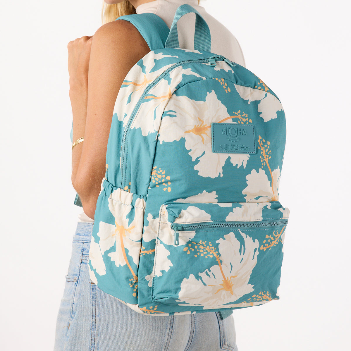 Taha'a Keep It Light Backpack in Tide