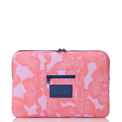 Purau 16 Inch Keep It Light Laptop Case in Tropical