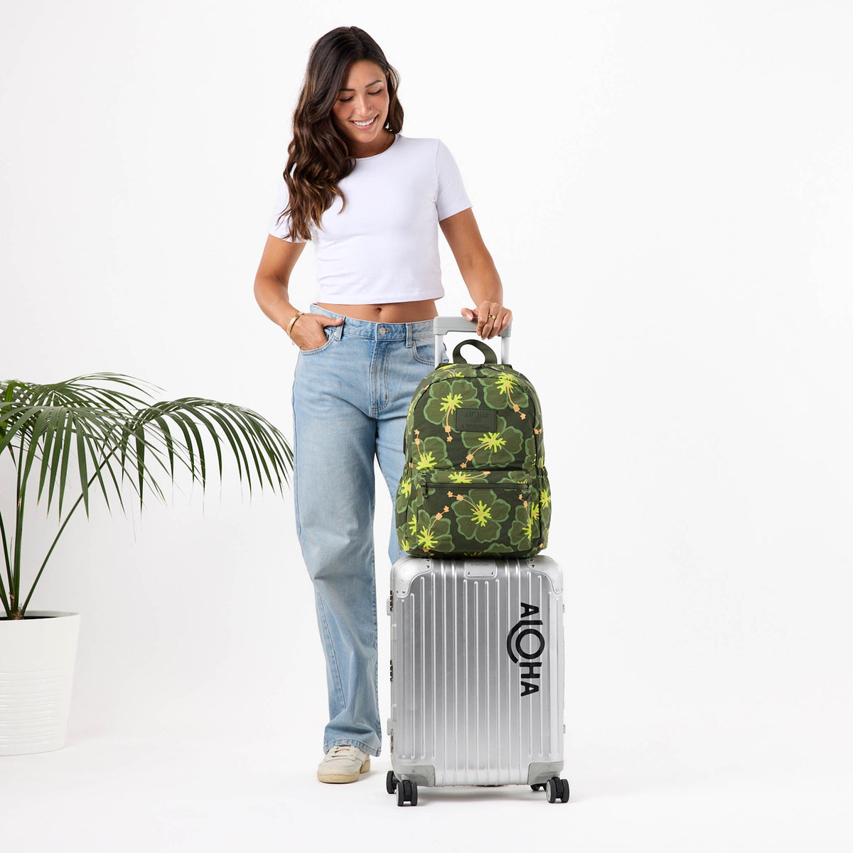 Pua Waikiki Keep It Light Backpack in Olive