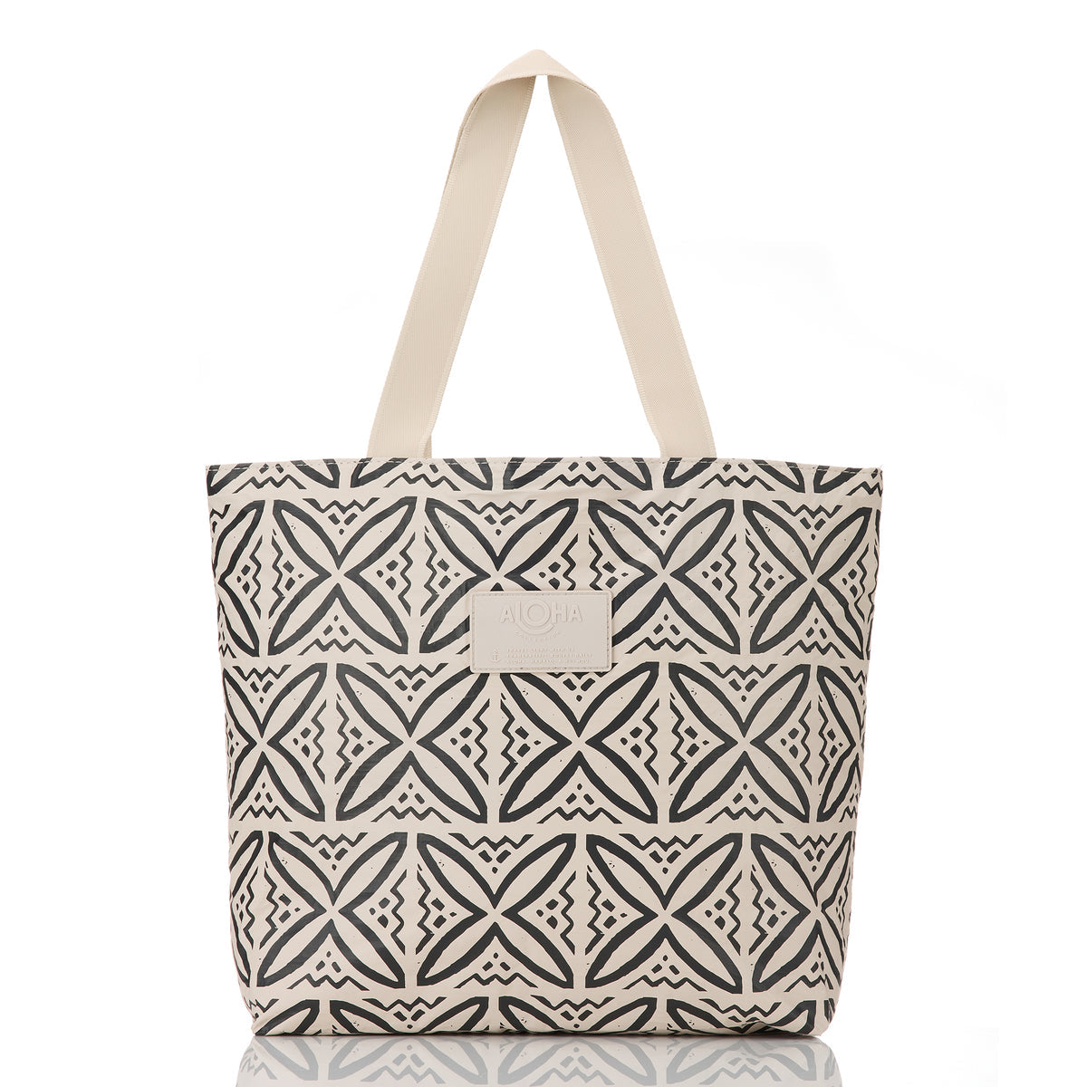 Pasifika Day Tripper in Black on Sandstone