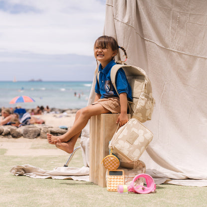 Hana Hou Keep It Light Lunch Box in Creme on Dune