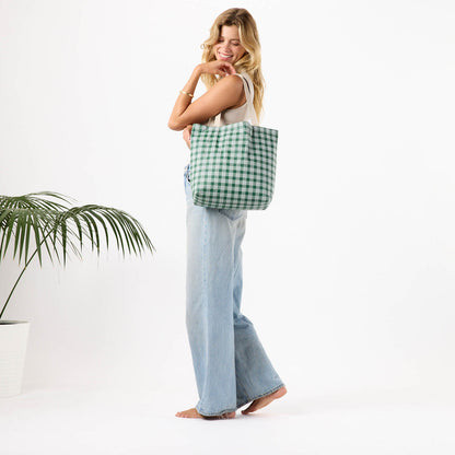 Applique Reversible Tote in Vineyard