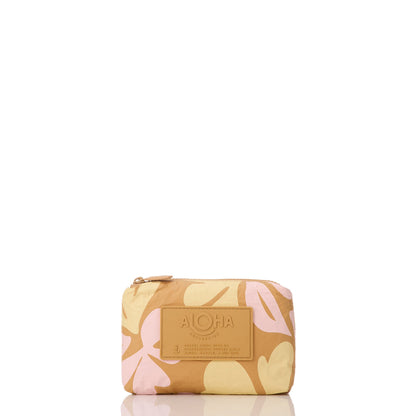 Swoosh Mini Pouch in Hey Girl on Tan