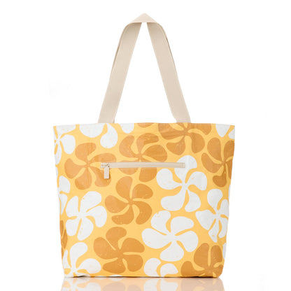 Funky Plumeria Day Tripper in Honey