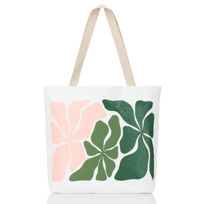 Wavy Reversible Tote in Vineyard