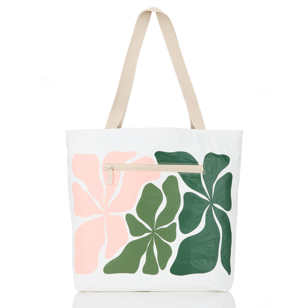 Wavy Reversible Tote in Vineyard