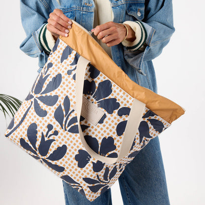 Picnic Fleur Day Tripper in Neptune