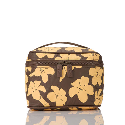 Puakenikeni Buds Cabin Crew Kit in Cutie