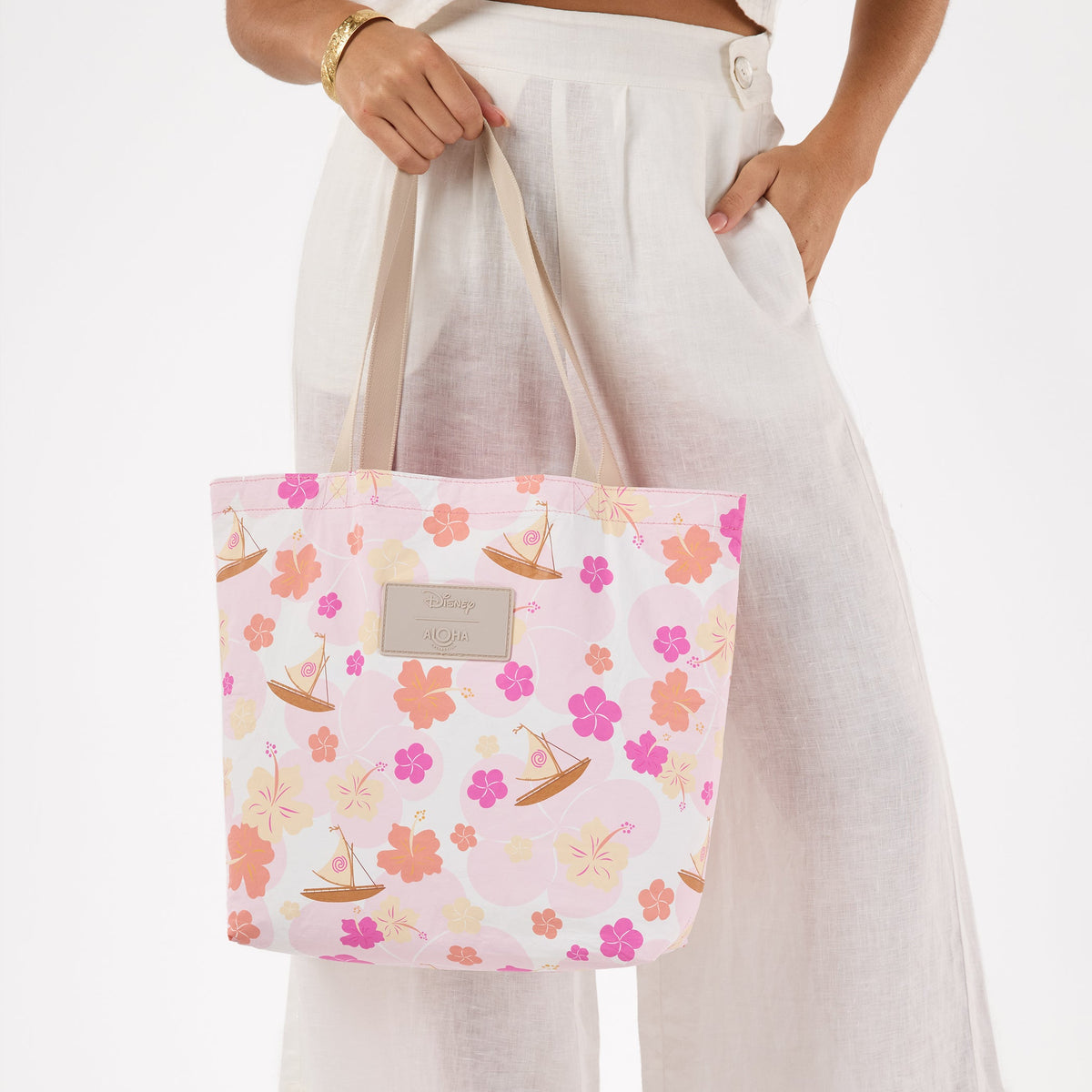 Voyager Reversible Tote in Fruit Punch