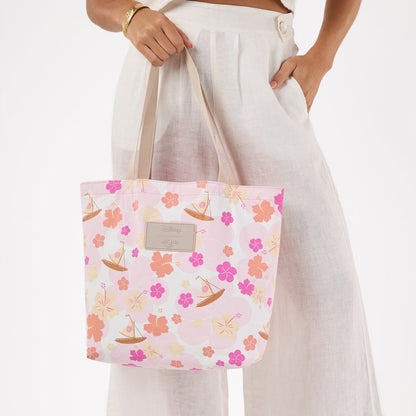 Voyager Reversible Tote in Fruit Punch