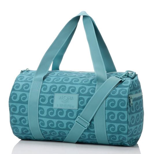 Party Wave Keep It Light Sporty Duffle in Tide