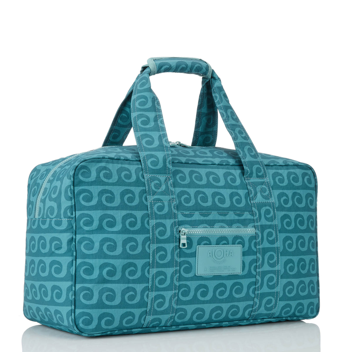 Party Wave Keep It Light Weekender in Tide