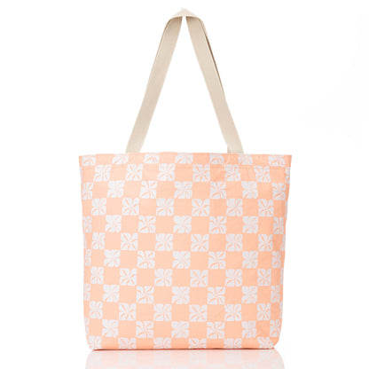 Taha'a Reversible Tote in Peachy