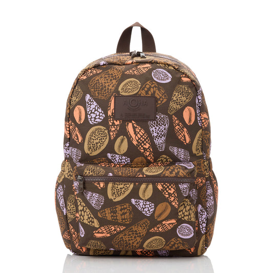 Shoreline Keep It Light Backpack in Coconut