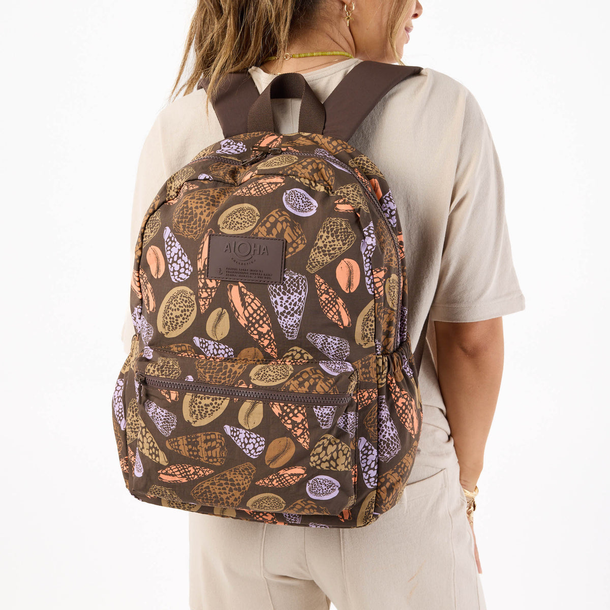 Shoreline Keep It Light Backpack in Coconut