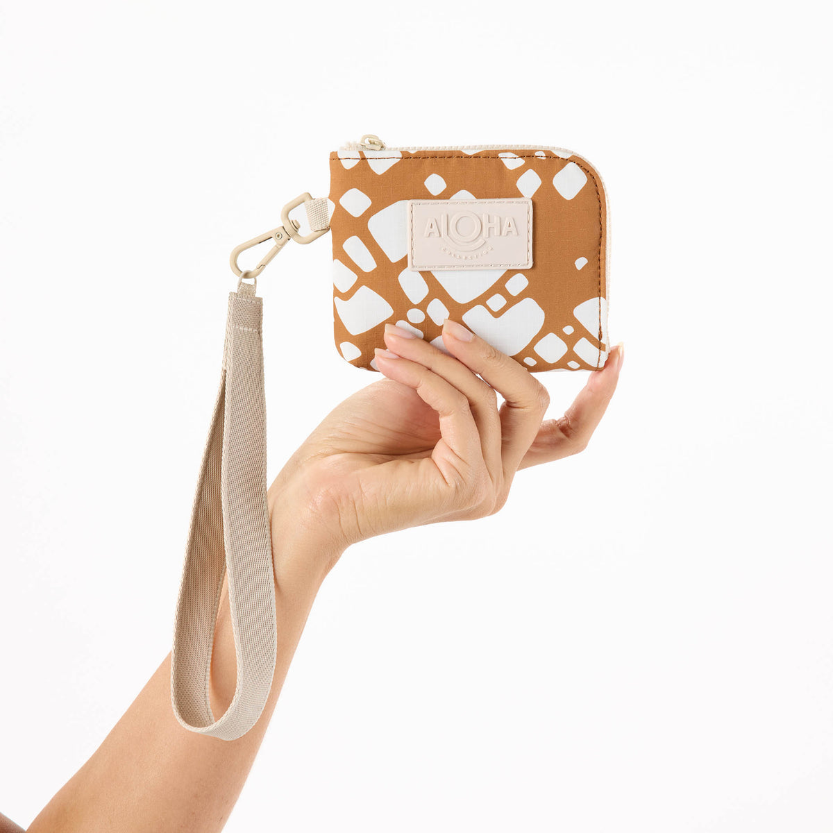 Textile Cone Go-To Wristlet in Brown Sugar