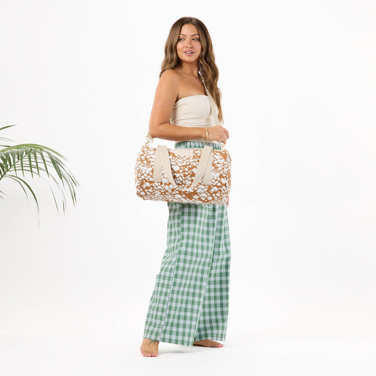 Textile Cone Keep It Light Sporty Duffle in Brown Sugar