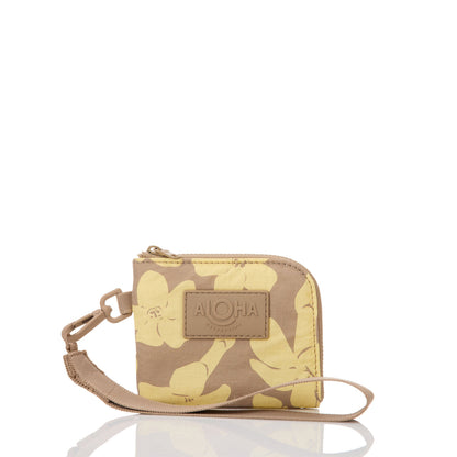 Puakenikeni Buds Go-To Wristlet in Affogato