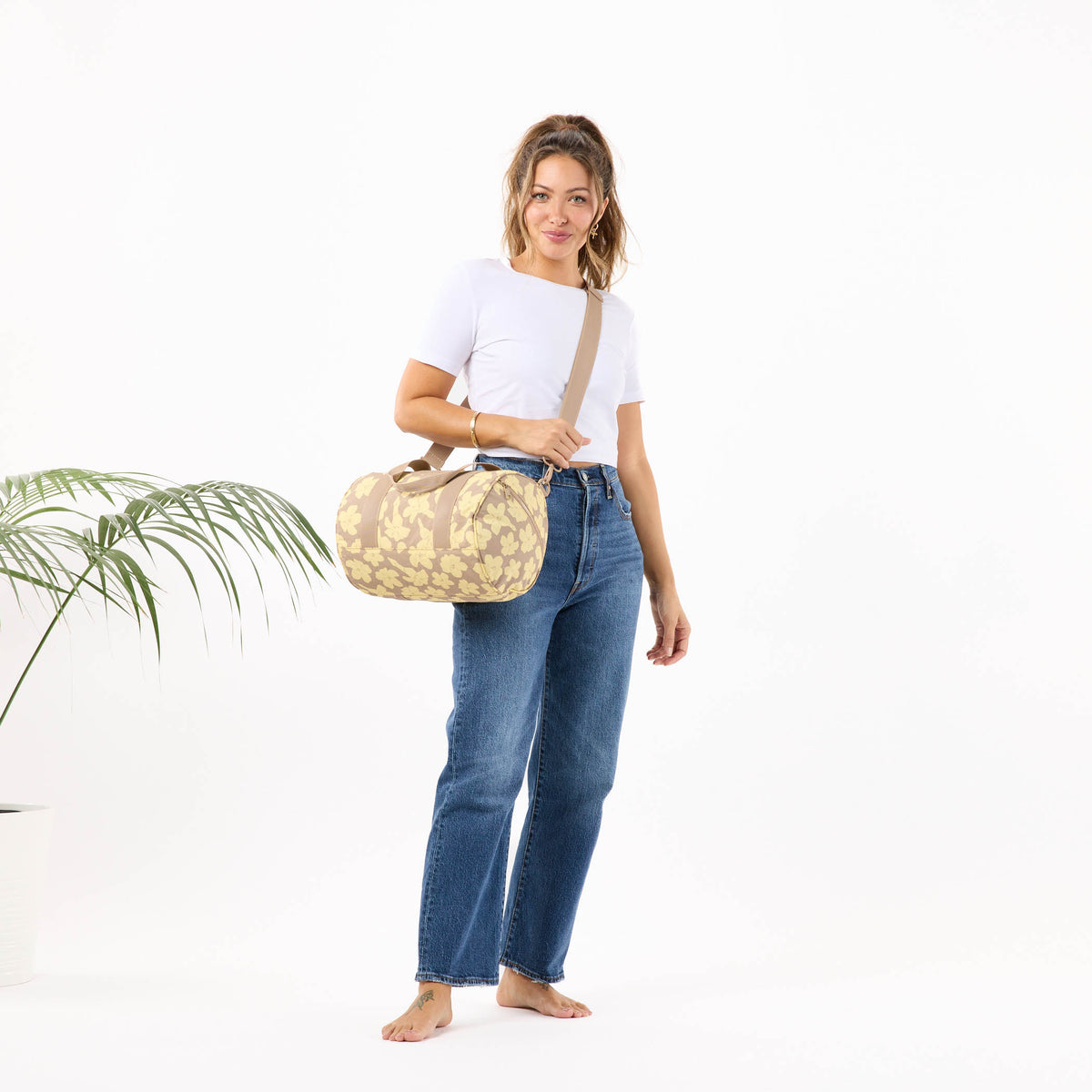 Puakenikeni Buds Keep It Light Sporty Duffle in Affogato