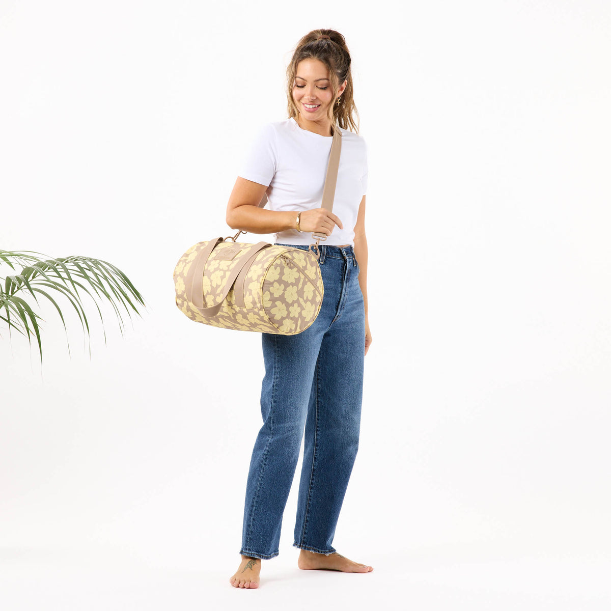 Puakenikeni Buds Keep It Light Sporty Duffle in Affogato