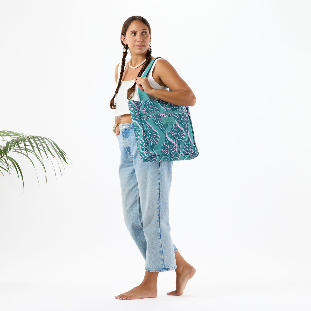 Uluwehi Keep It light Daily Tote in Atlantic on Tide