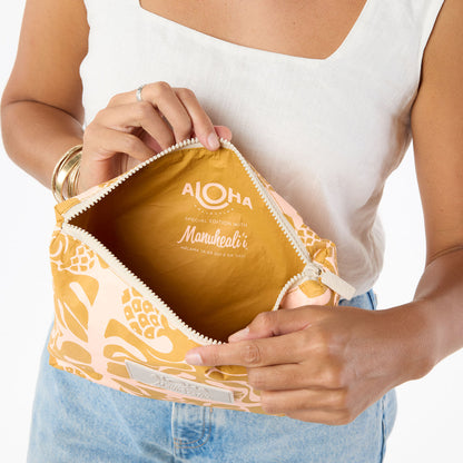 ʻUlu Quilt Mid Pouch in Peach on Hot Mustard