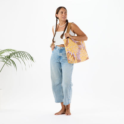 Uluwehi Day Tripper in Honey on Toffee