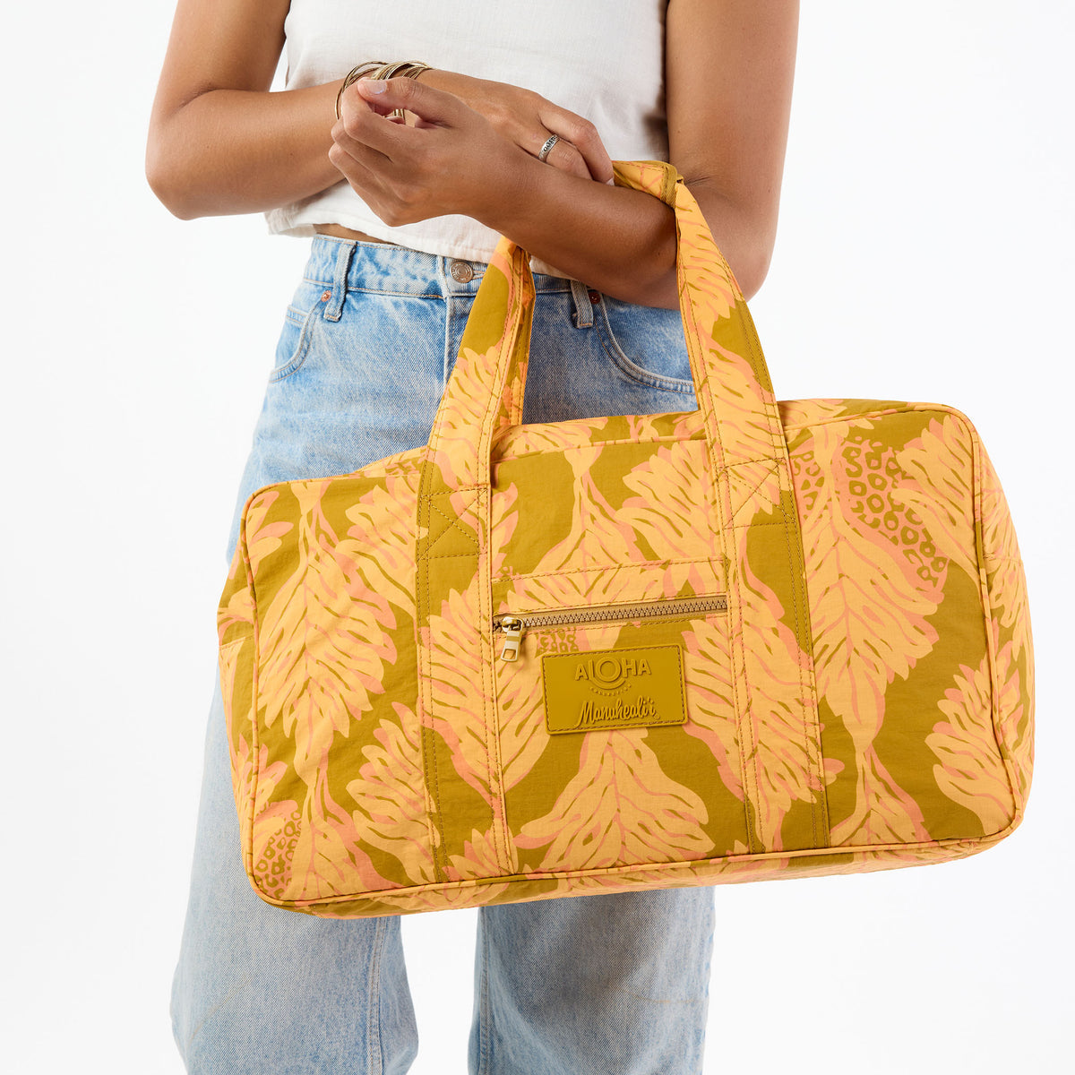 Uluwehi Keep It Light Weekender in Honey on Toffee