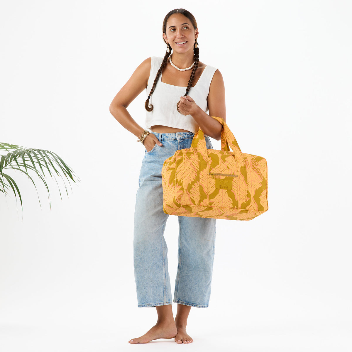 Uluwehi Keep It Light Weekender in Honey on Toffee