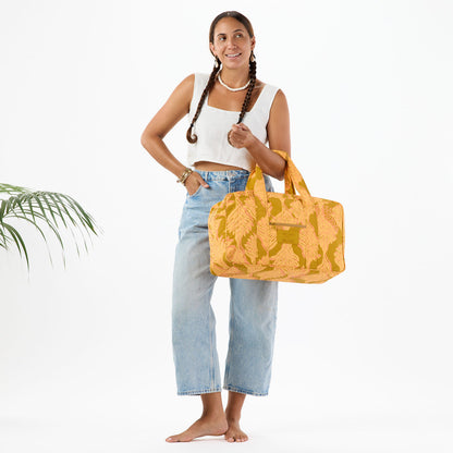 Uluwehi Keep It Light Weekender in Honey on Toffee