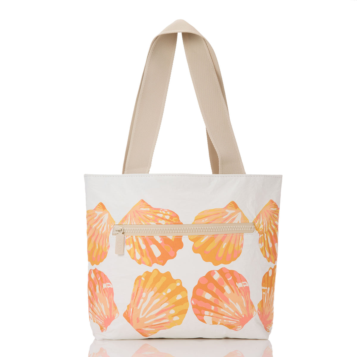 Sunrise Shells Mini Tripper in Papaya