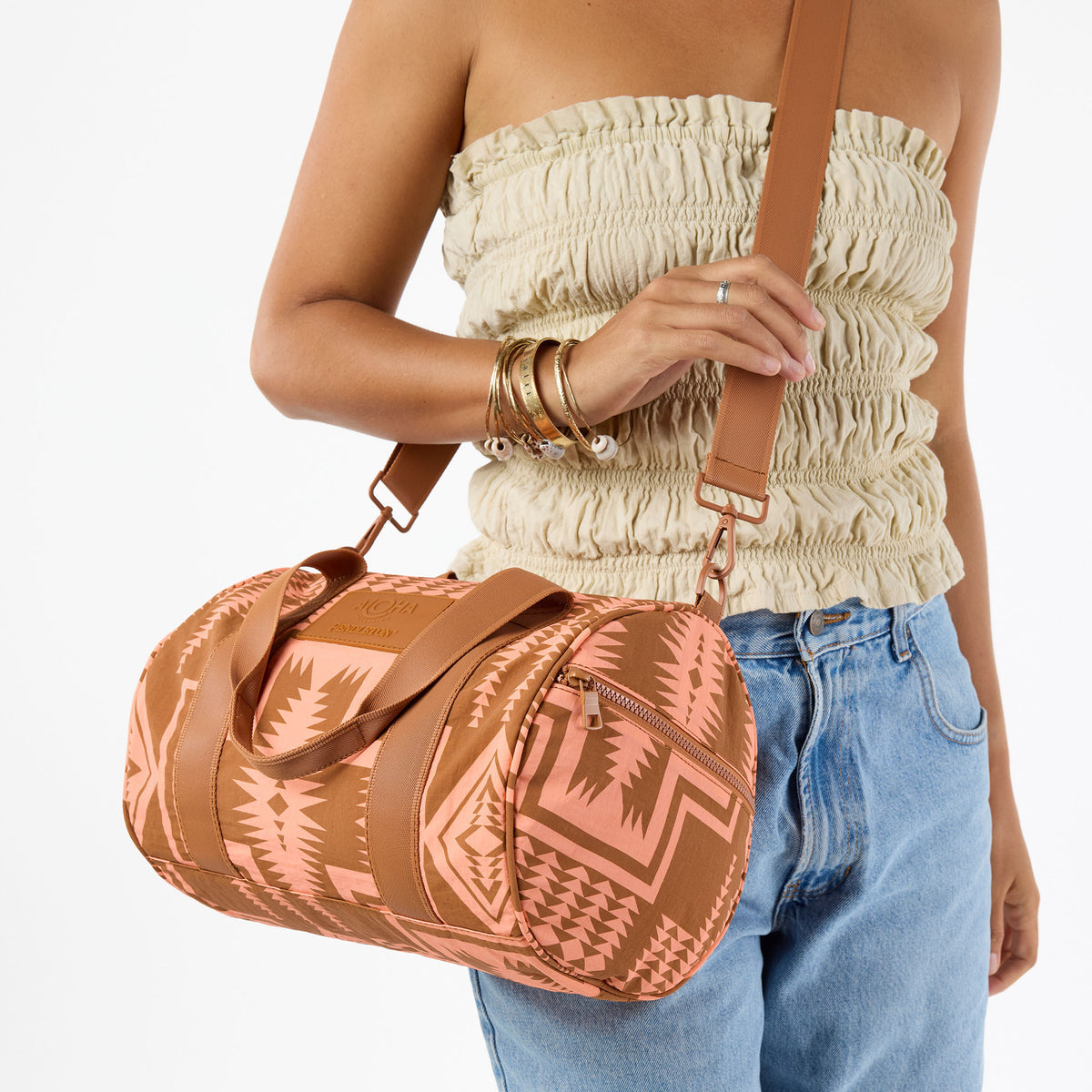 Century Harding Keep It Light Stubby Duffle in Tropical on Toffee