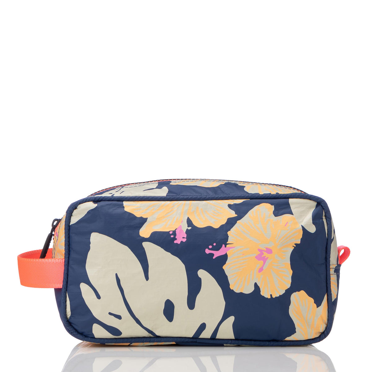 Pape'ete by Samudra Dopp Kit in Neon Moon on Navy