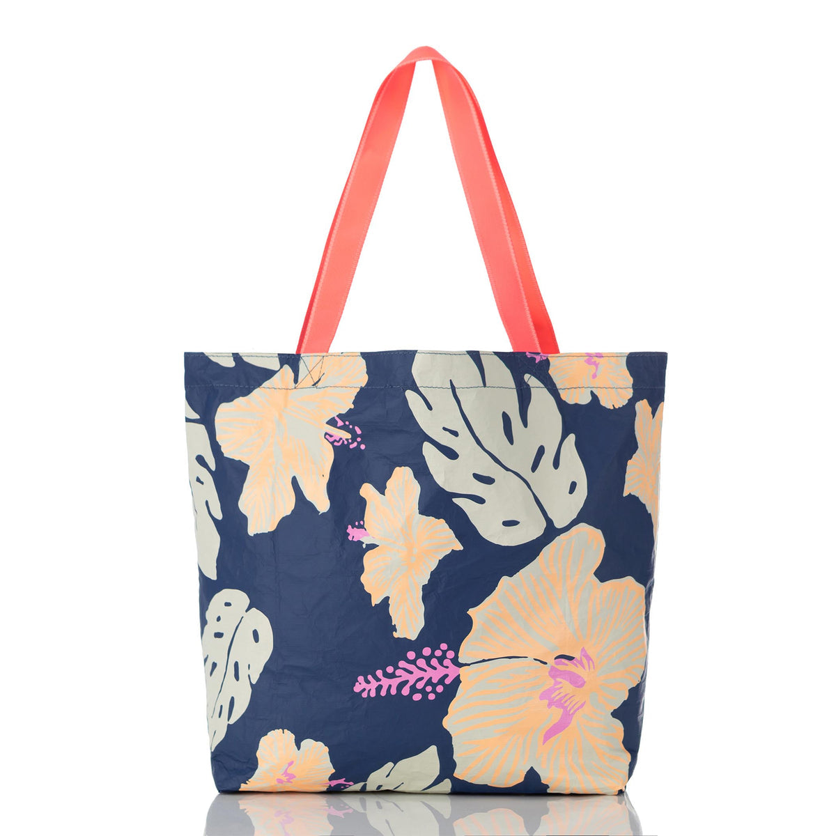 Pape驶ete by Samudra Reversible Tote in Neon Moon on Navy