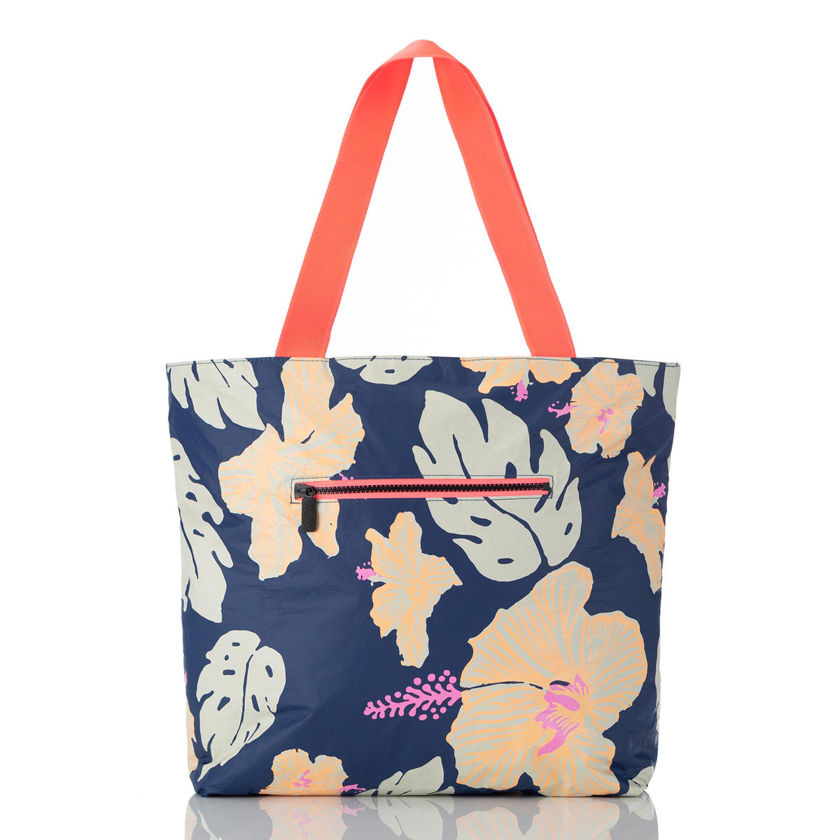Pape驶ete by Samudra Day Tripper in Neon Moon on Navy