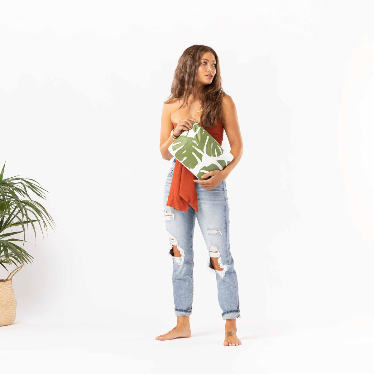 Mid Monstera Pouch in Seaweed l ALOHA Collection