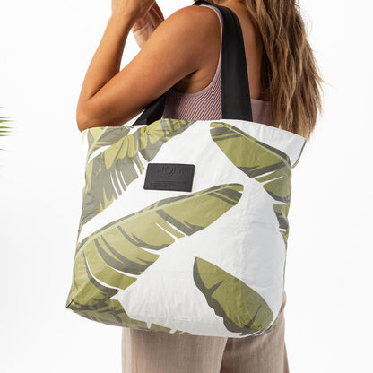 Lūʻau Day Tripper