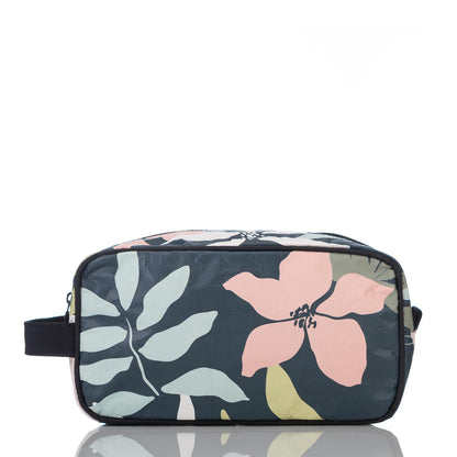 Flora Dopp Kit in Eve