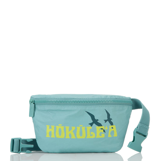 Hōkūleʻa Mini Hip Pack in Tide