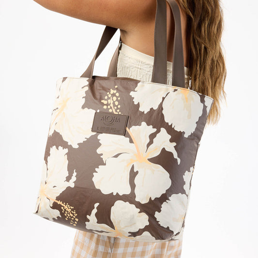 Tahaʻa Day Tripper in Coconut