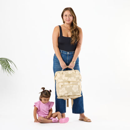 Hana Hou Le Bébé in Creme on Dune
