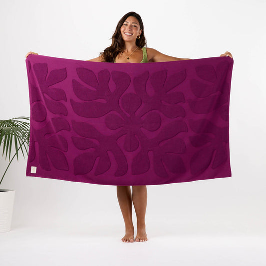 Applique Beach Towel in Plum
