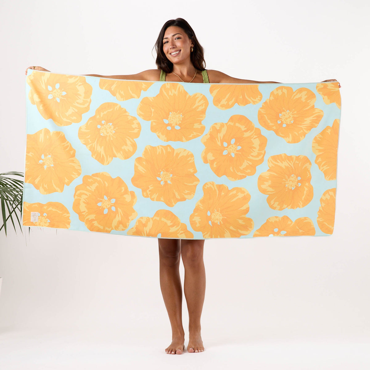 Pua Ilima Quick Dry Towel in Golden
