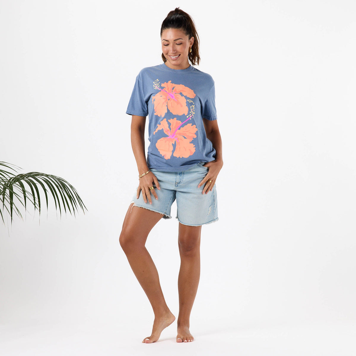 Taha'a Short Sleeve in Denim