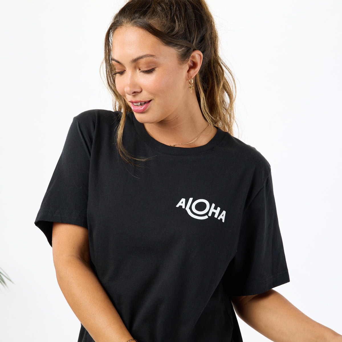 ALOHA Logo Tee in Vintage Black