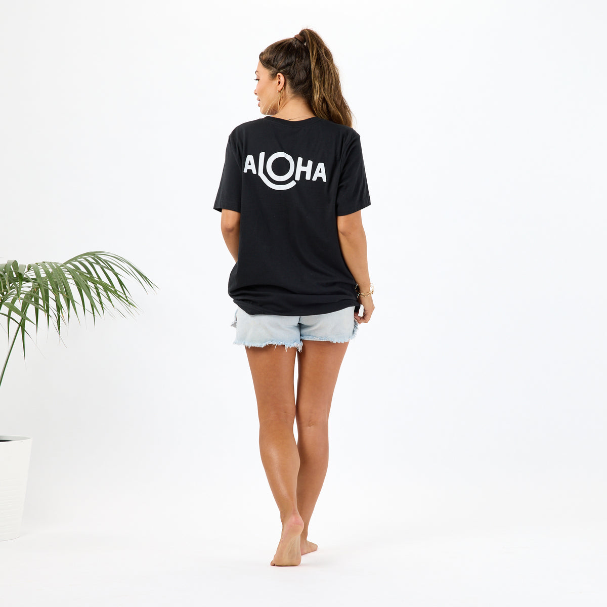 ALOHA Logo Tee in Vintage Black