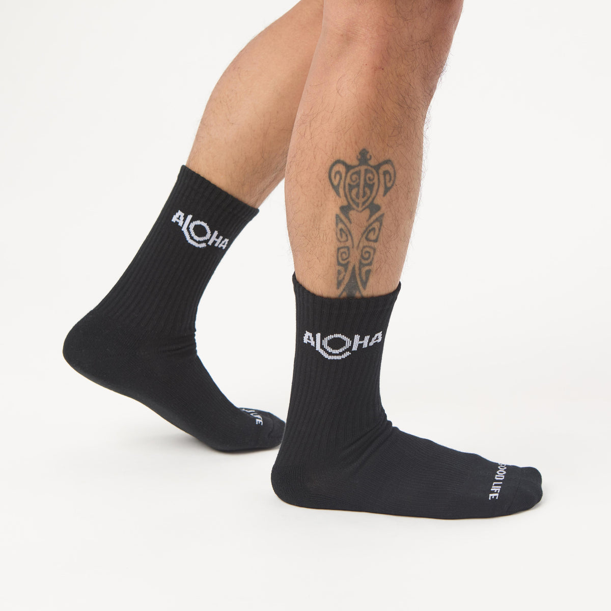 ALOHA Logo Crew Socks in Black
